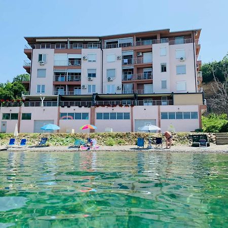 Sunrise Beach - Lake View Deluxe Apartment Peštani Exterior foto