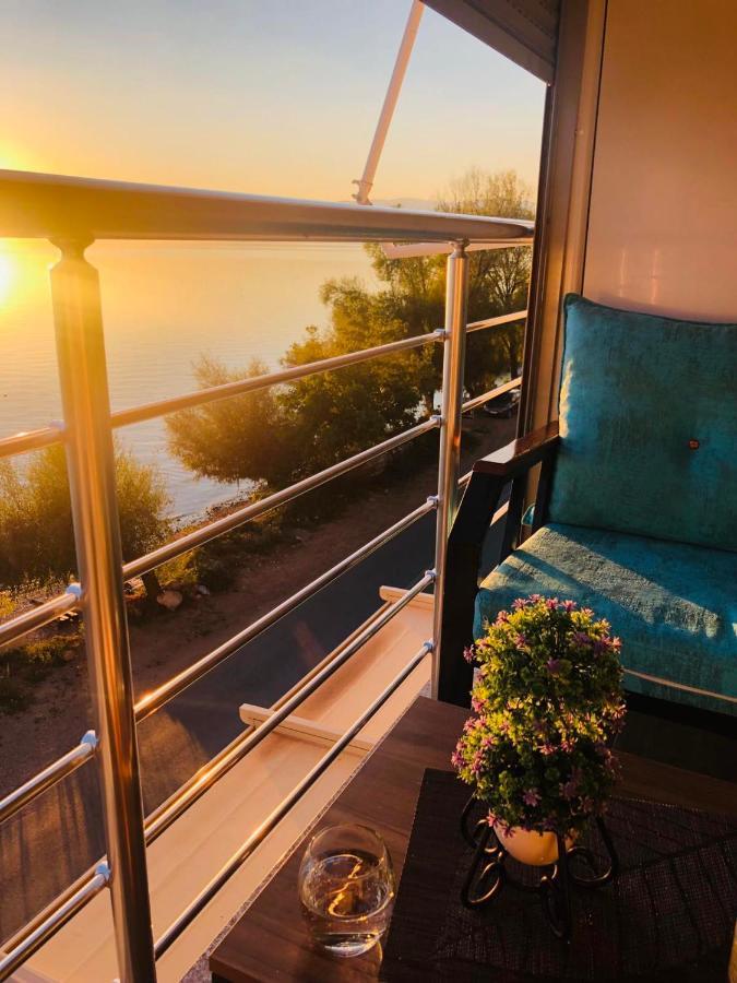 Sunrise Beach - Lake View Deluxe Apartment Peštani Exterior foto